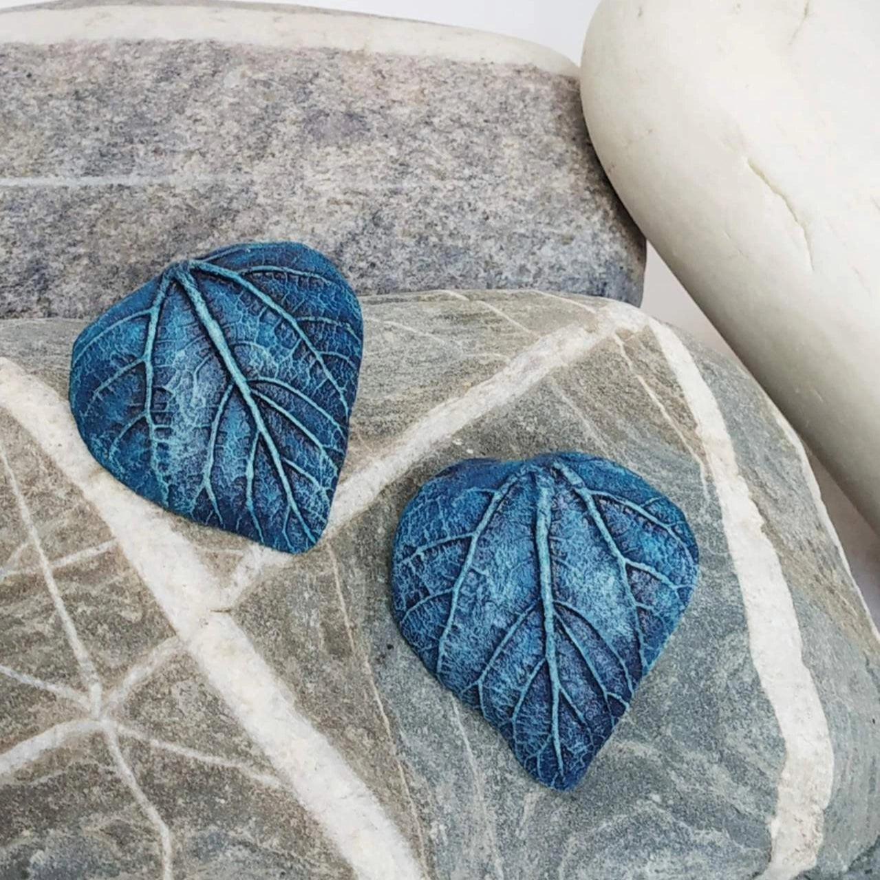 Mulberry Leaf Stud