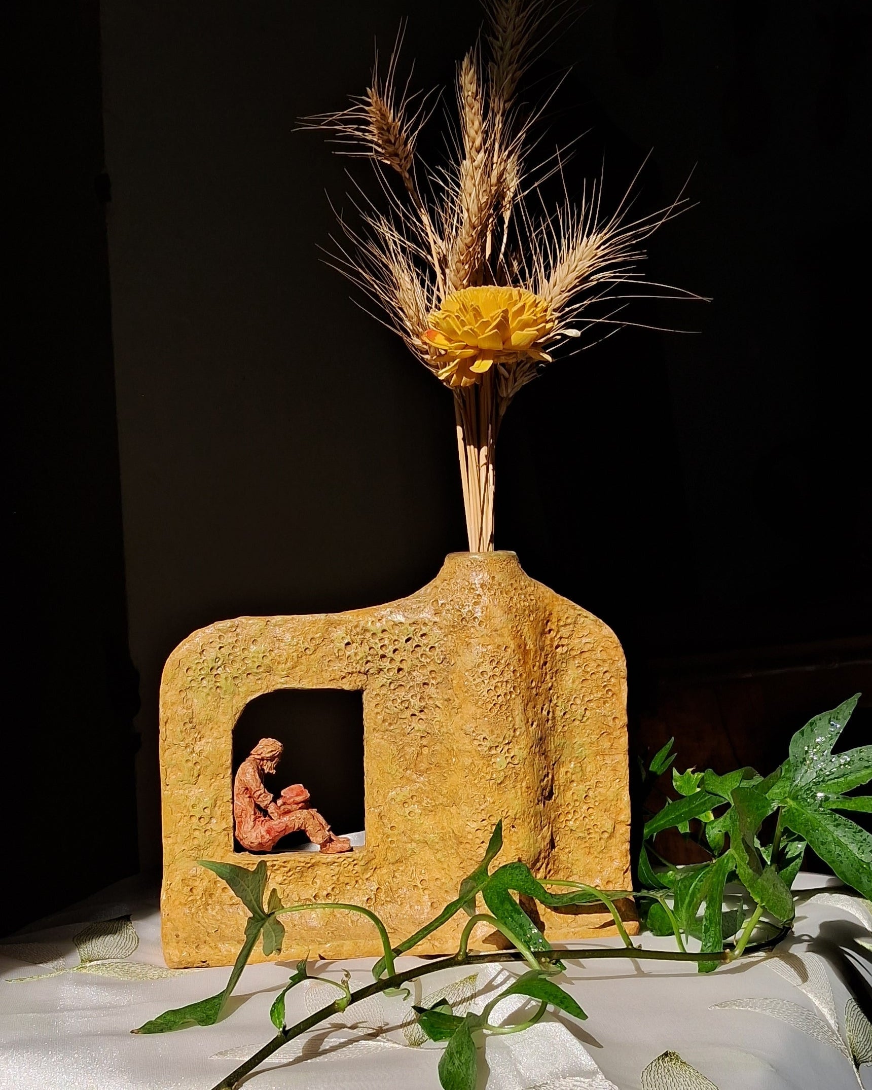 Sculptural Vase, A Statement of Artful Luxury