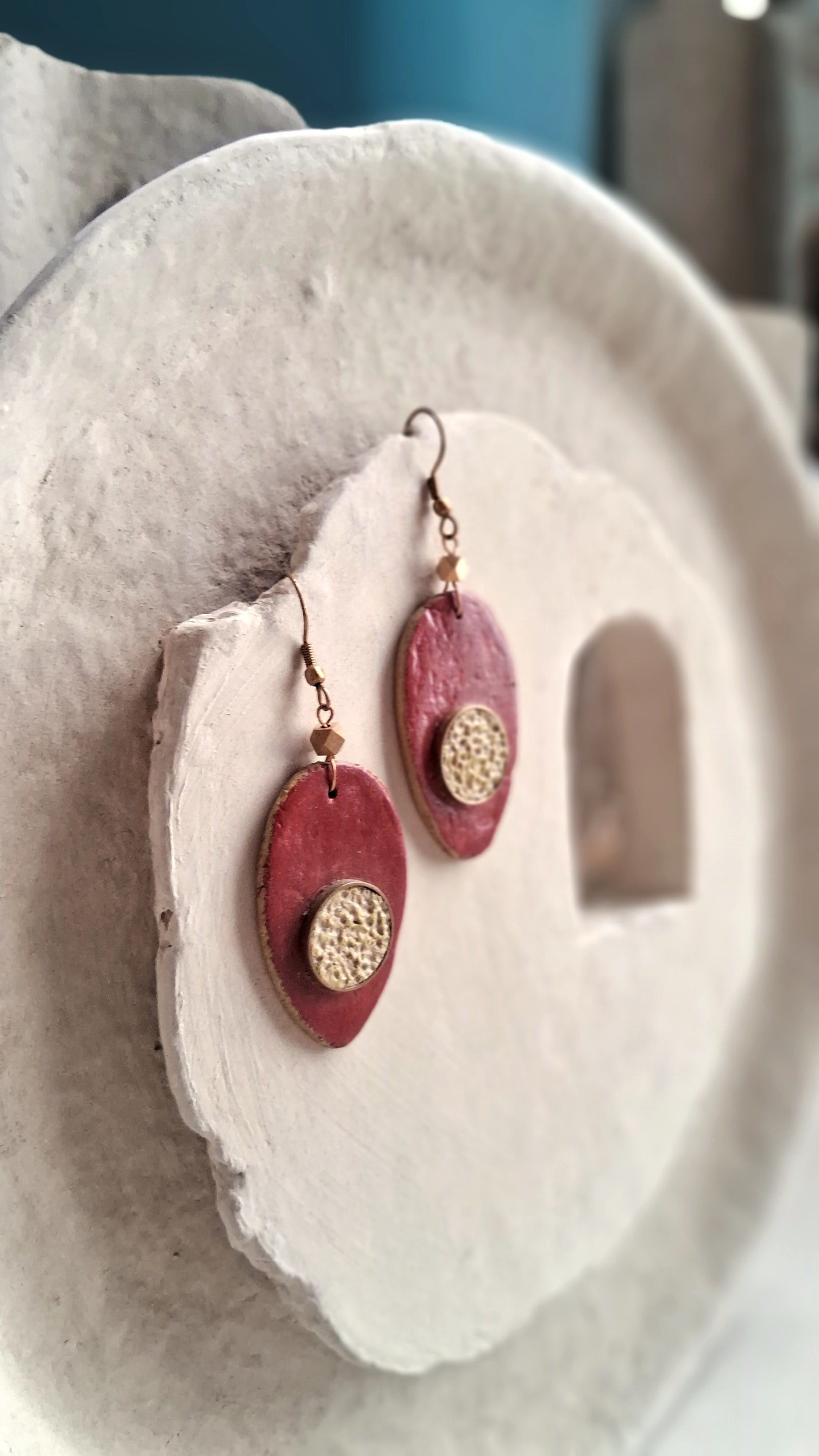 Paper-mache Earrings-Oval-Red
