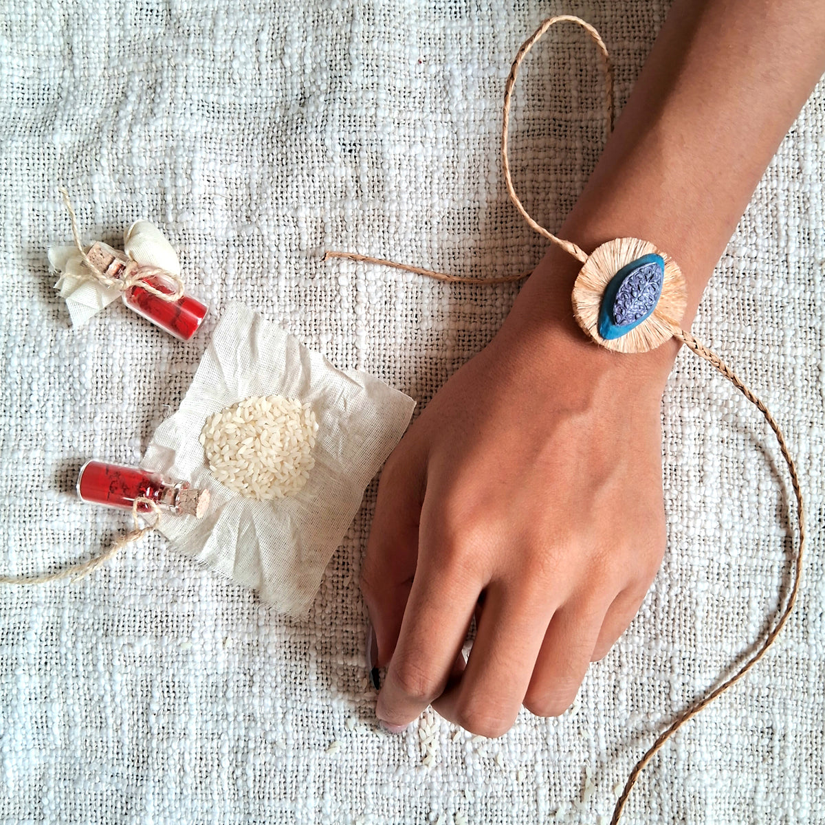 Naquashi Rakhi combo