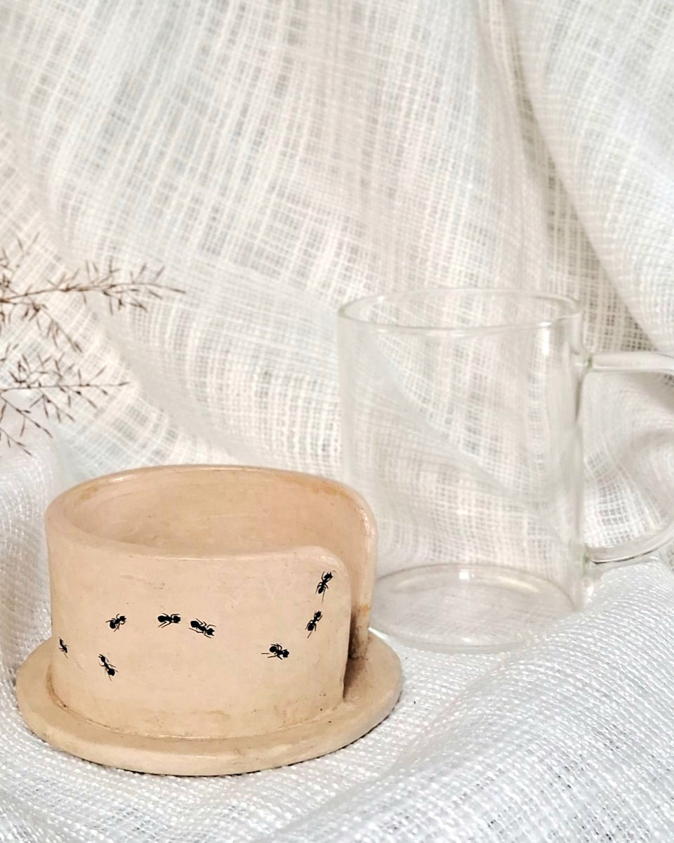 Papier-mache Mug holder set - Ants