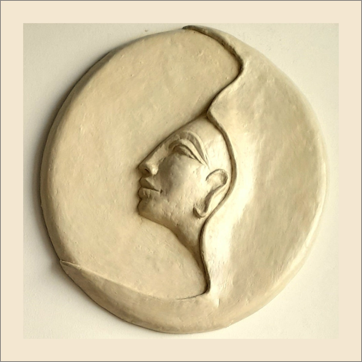 Papier-mache wall plate-lady face
